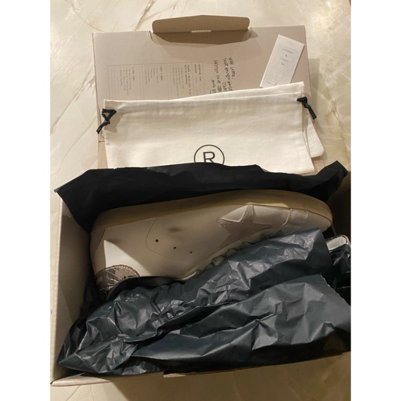 Golden Goose GGBD Super-Star Unisex White Silver 41 EUC/New? - Picture 2 of 11